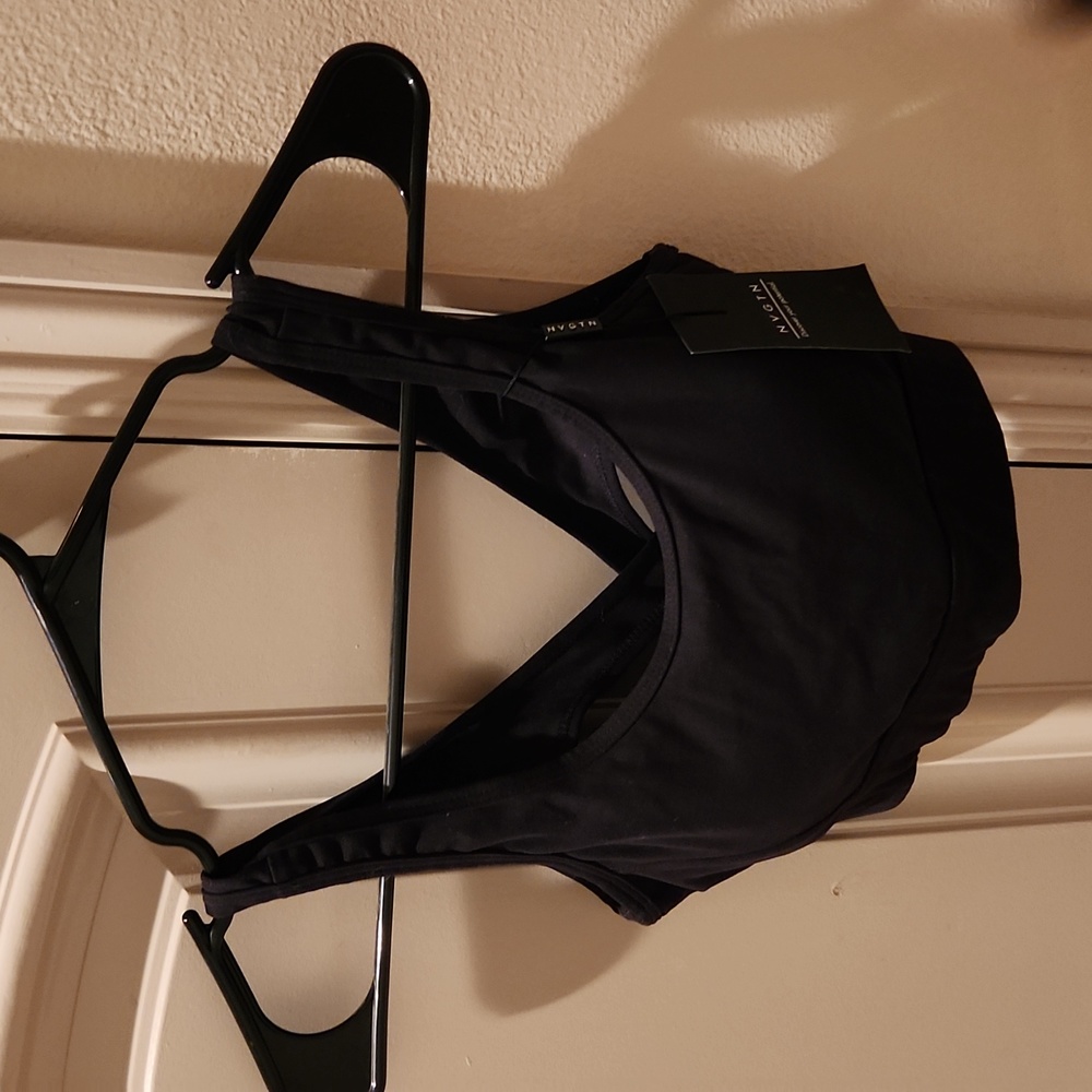 NVGTN sports bra, New